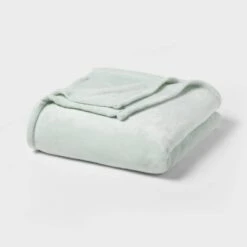Recycled Polyester Throw Blanket - Room Essentials™ -Room Essentials Sale GUEST 011ddd1b 5778 4884 8143 f215ea2d5c41