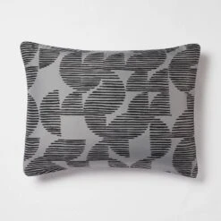 5pc King Geo Reversible Decorative Comforter Set With Throw Black/Gray - Room Essentials™ -Room Essentials Sale GUEST 12ae2f60 843c 4f9c af39 d4a54c795ed2