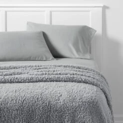 Sherpa Bed Blanket - Room Essentials