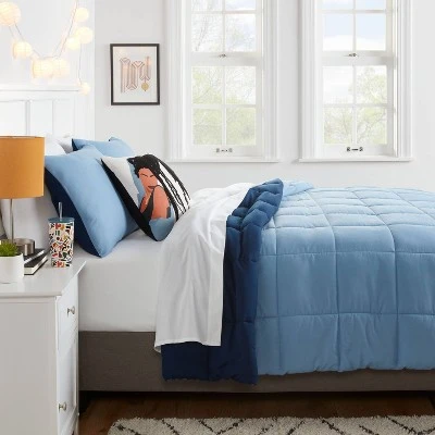 Reversible Microfiber Solid Comforter - Room Essentials™ 3 Reversible Microfiber Solid Comforter - Room Essentials™