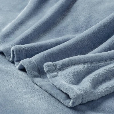 Full/Queen Solid Plush Blanket Blue - Room Essentials™ 4 Full/Queen Solid Plush Blanket Blue - Room Essentials™ - Image 2