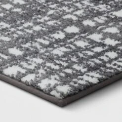 20"x30" Cross Hatch Tufted Bath Rug Gray - Room Essentials™